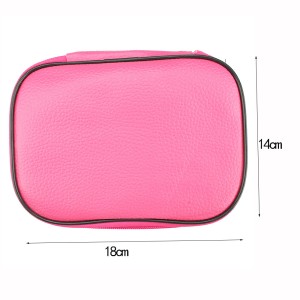 Набор крючков в цветном футляре