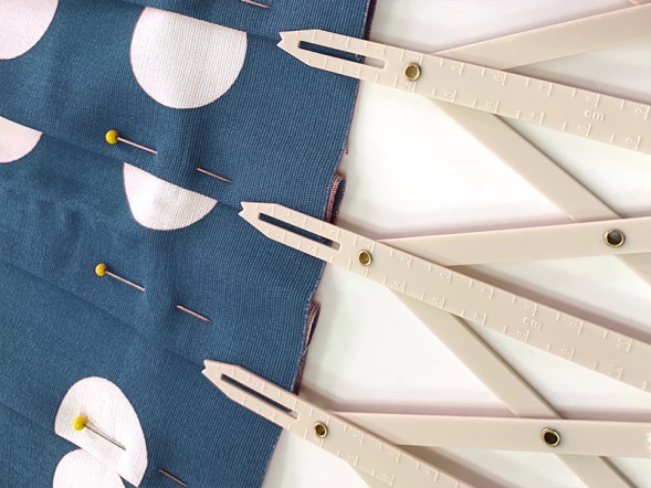 Линейка раздвижная для разметки на ткани HEMLINE